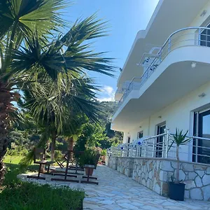 Mesun Hotel Himarë